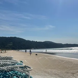 Novissimo! Charmoso E A 3 Minutos A Pe Da Governador Celso Ramos